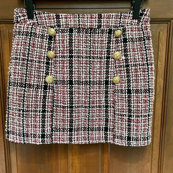 VTG Cute Plaid Mini skirt with gold buttons. Size S. - Picture 2 of 8